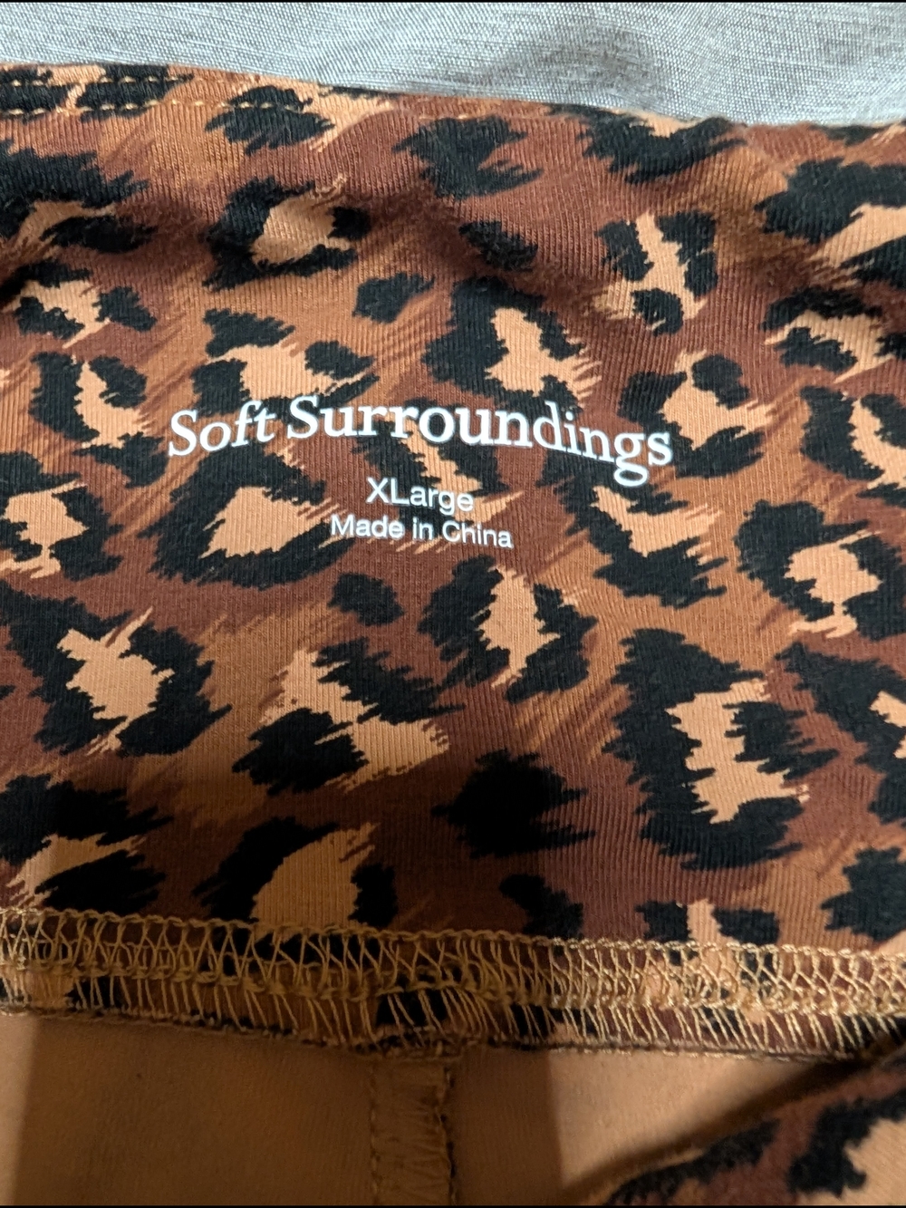 Soft Surroundings ♥️ Brown Leopard-Print Leggings - Picture 3 of 4